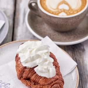 Croissant Cheesecake
